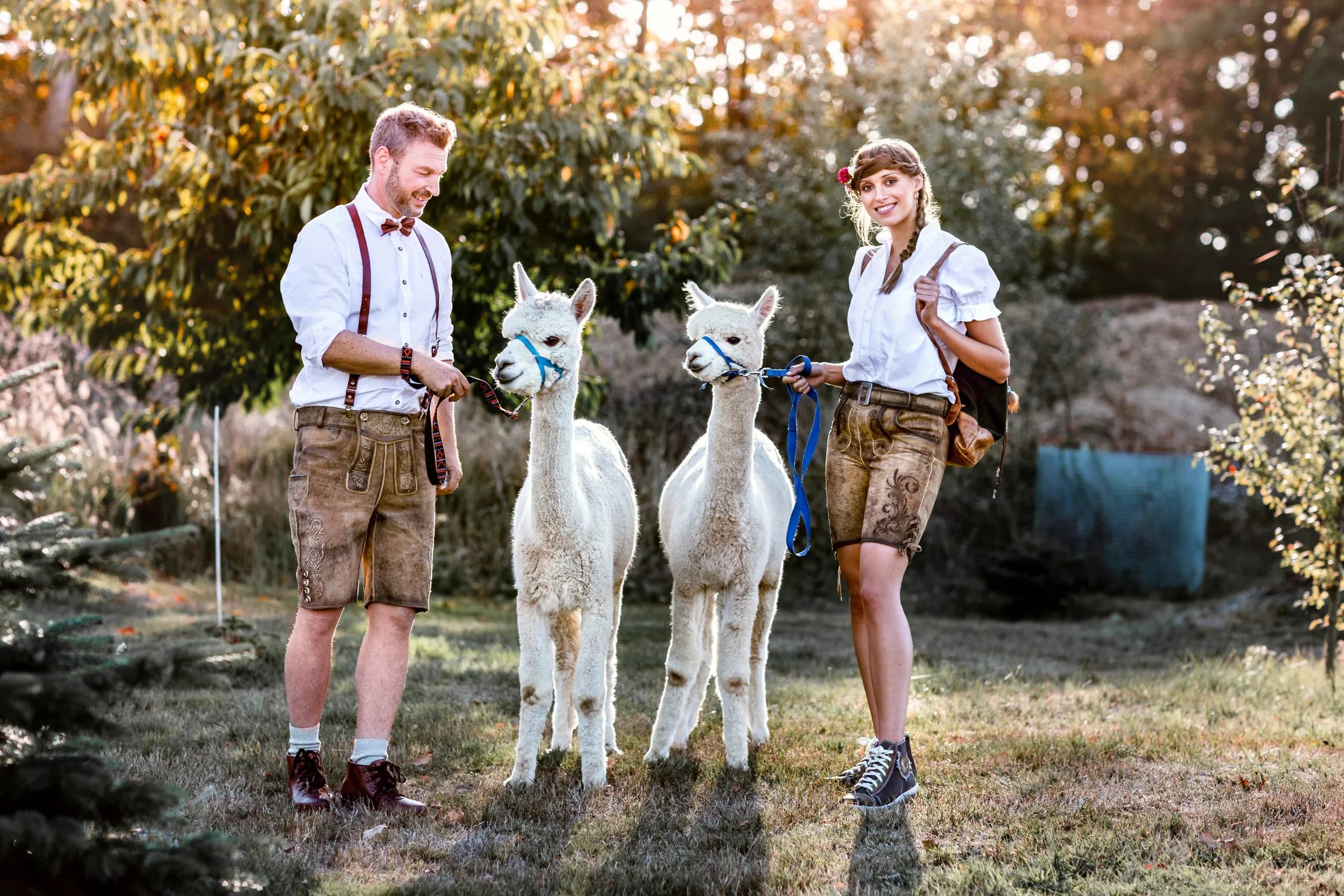 Traditionelle Trachtenmode für Paare 2